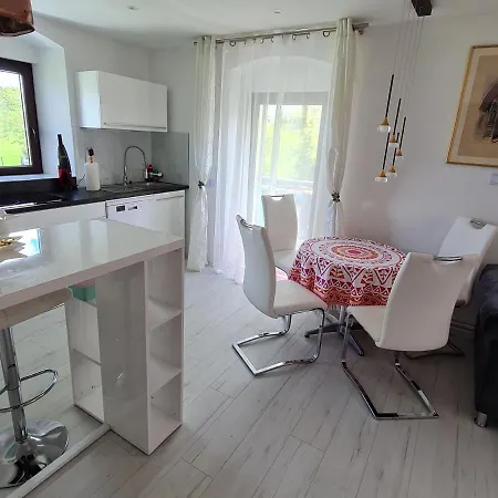 Ferien- Und Businesswohnung Relax Im Ersten Stock Apartment Sonnen