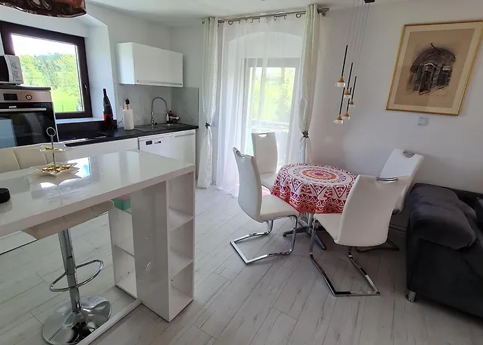 Ferien- Und Businesswohnung Relax Im Ersten Stock Apartamento Sonnen